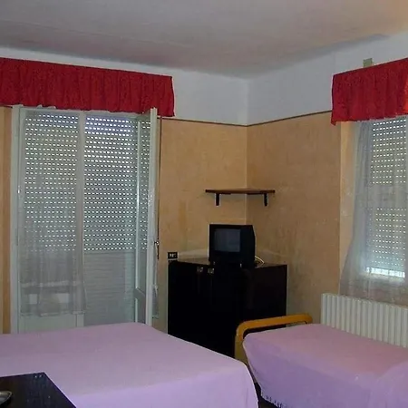 Aparthotel Maria Grazia 3*